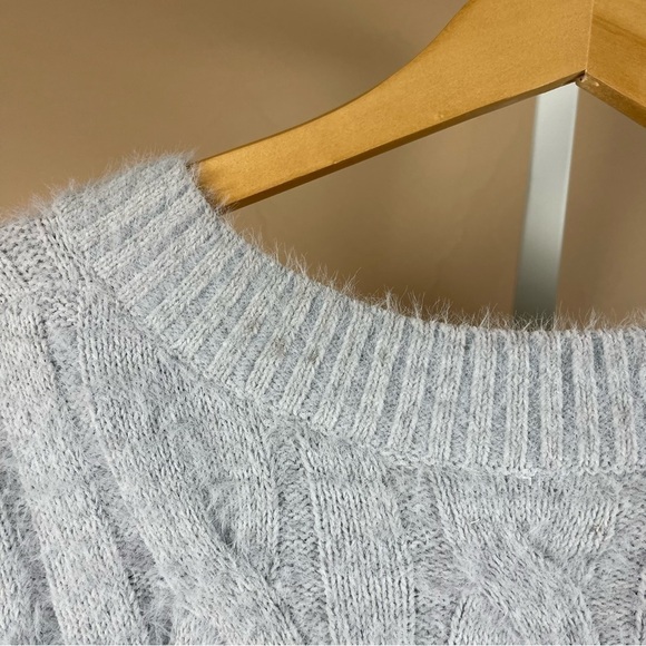 Lucky Brand Size Small Cable Knit Chunky V Neck Eyelash Buttery Knit Sweater - Picture 5 of 9